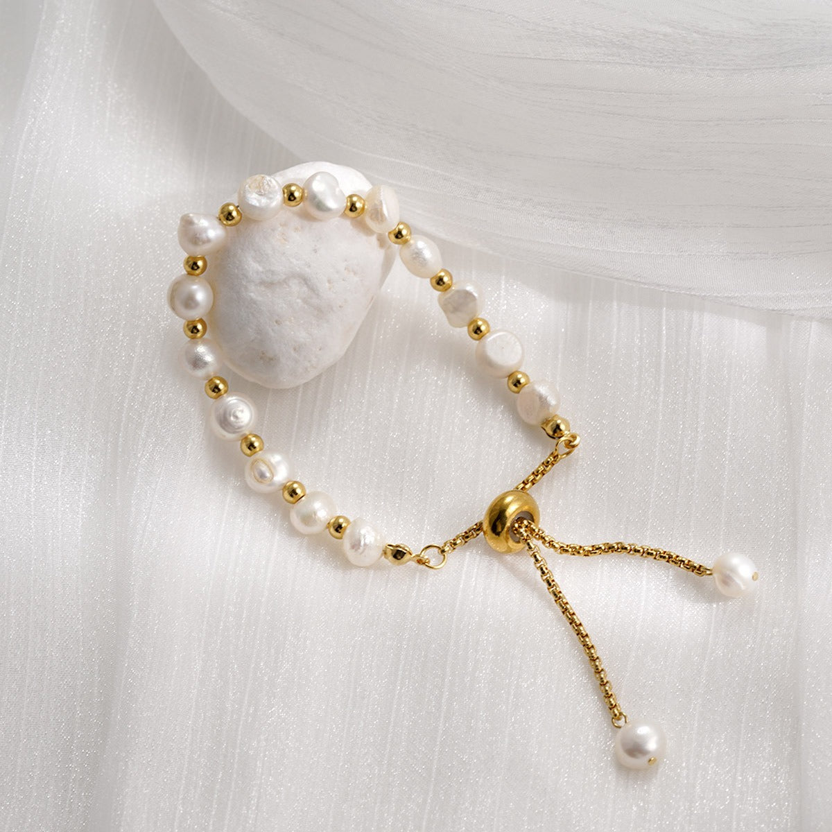 Irregular Pearl Bracelet